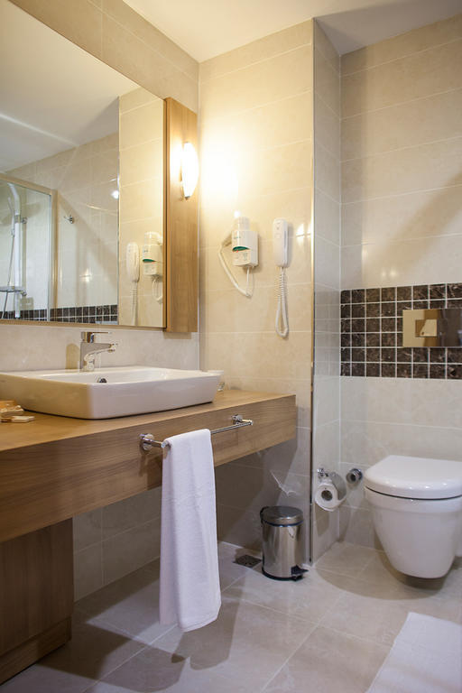 Cherry Garden City & Spa Hotel Halkapinar  Bagian luar foto