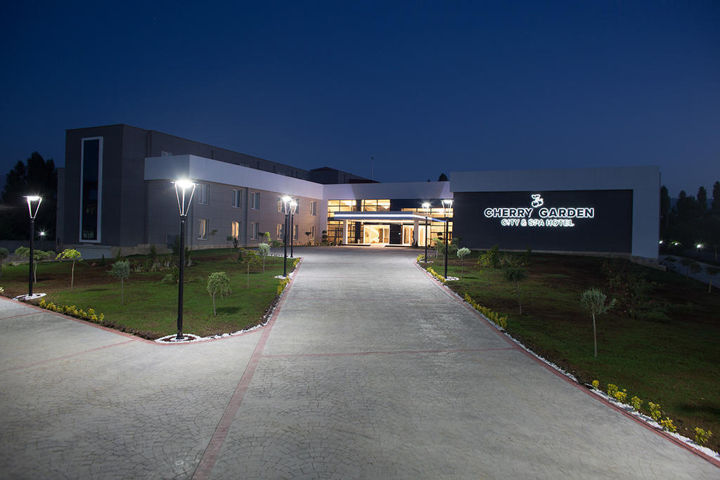 Cherry Garden City & Spa Hotel Halkapinar  Bagian luar foto